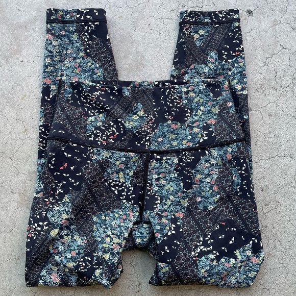 lululemon athletica Pants - Lululemon Wunder Under Hi-Rise 7/8 Tight Sz 6 preloved activewear leggings